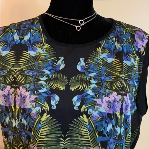 FOREVER 21 SIZE M CUTE TOP - Picture 3 of 5